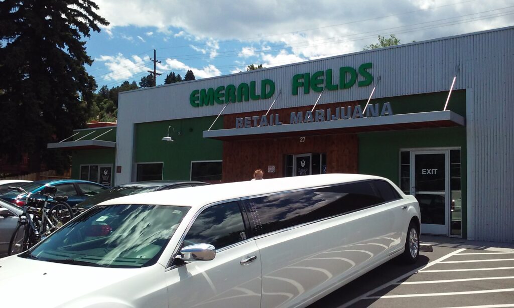 emerald fields recreational dispensary in manitou springs